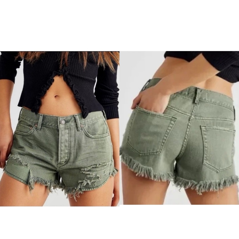 Free People Loving Good Vibrations
Cutoff Shorts Sage Green SZ 29
